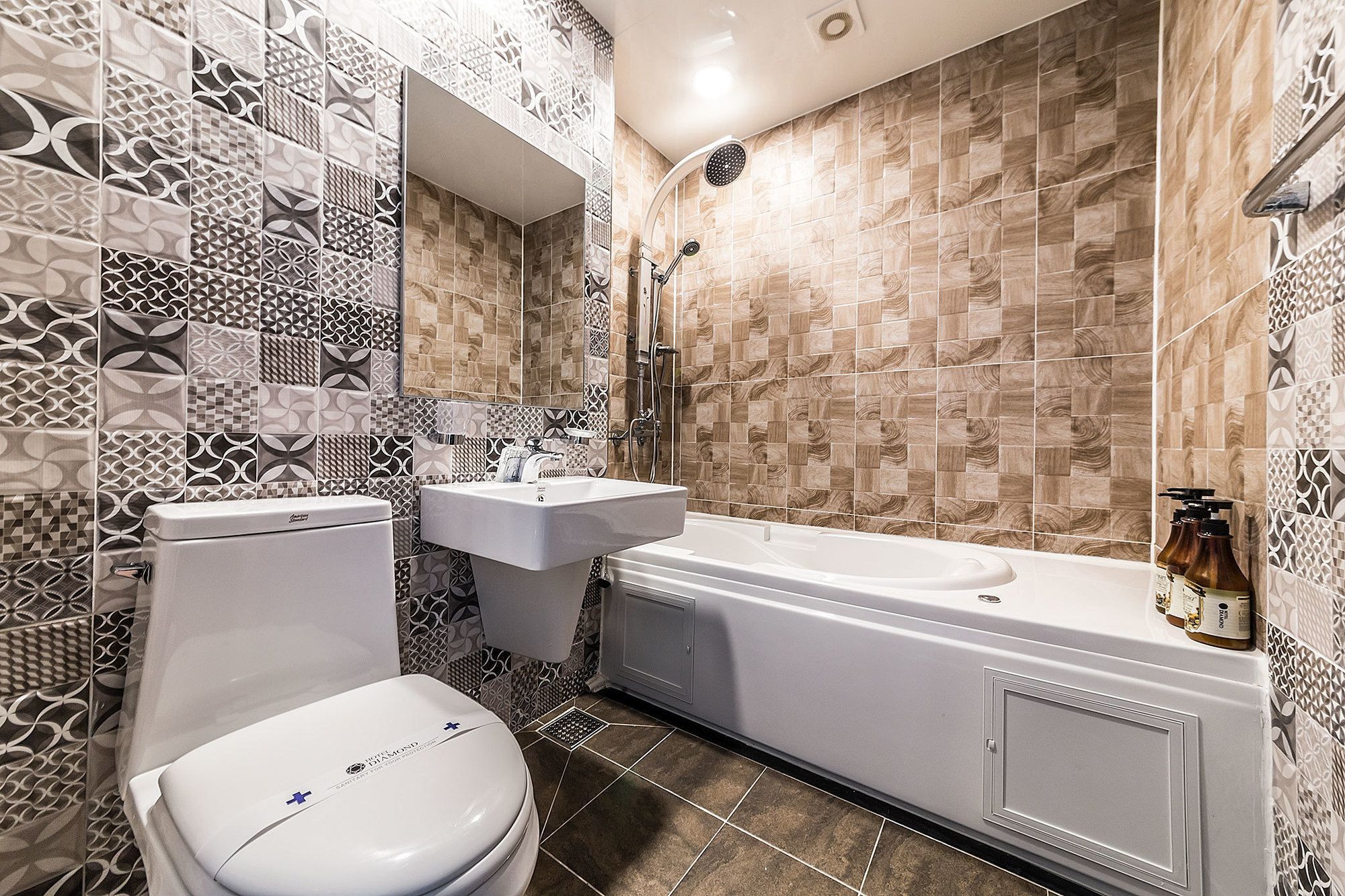 אינצ'ון Diamond Tourist Hotel מראה חיצוני תמונה