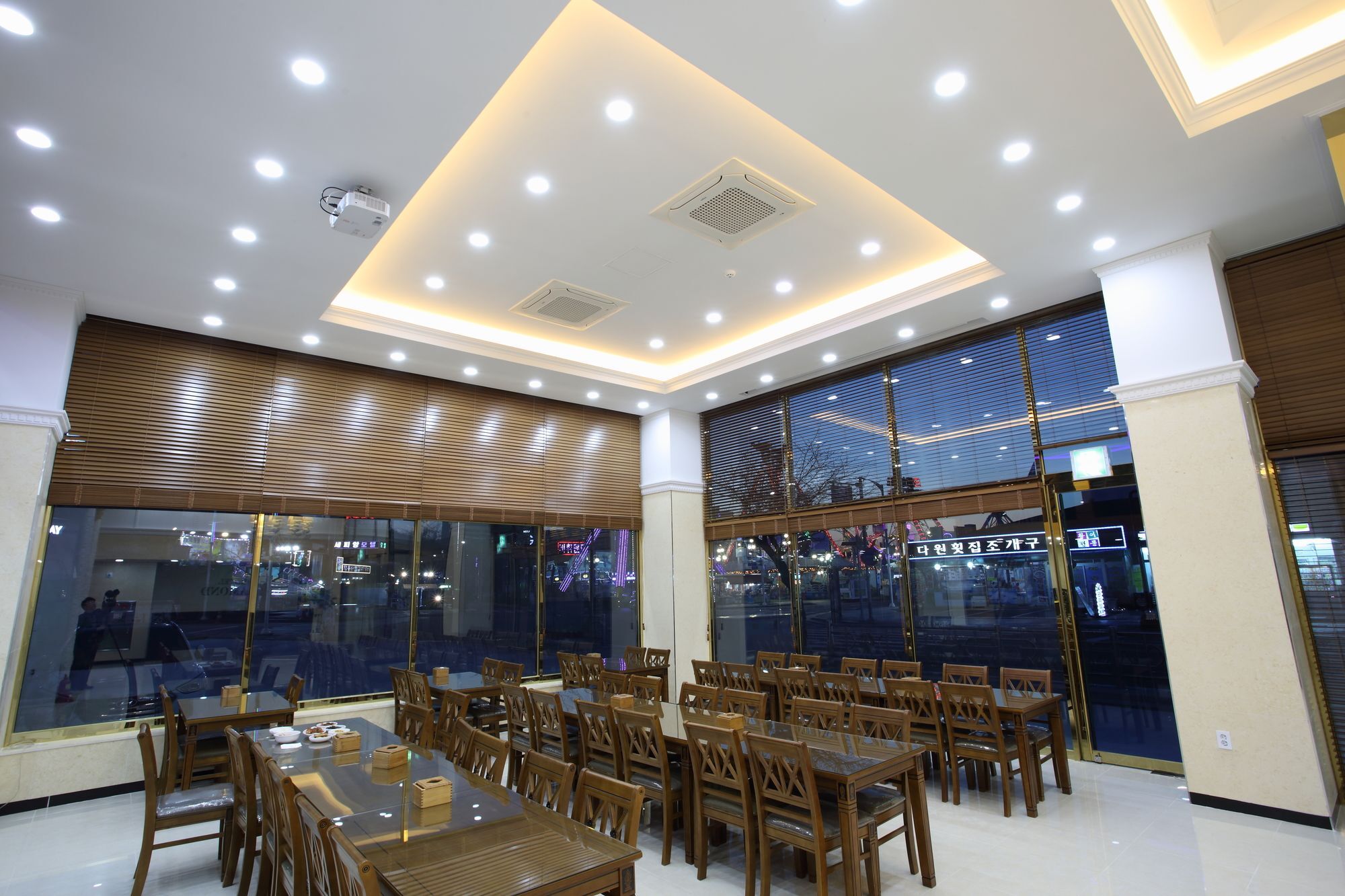 אינצ'ון Diamond Tourist Hotel מראה חיצוני תמונה